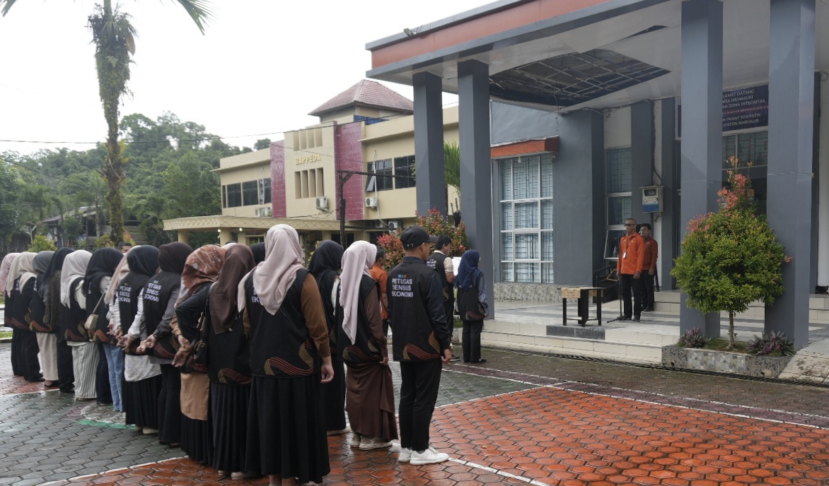 Apel Siaga, Kepala BPS Simeulue Lepas Pasukan“TIR” Sensus Ekonomi 2026: Data Akurat, Simeulue Maju